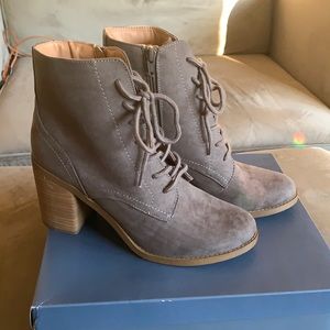 Cailey Heeled Boots, Grey, Size 9.5, NIB